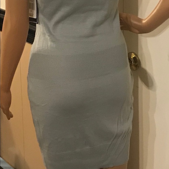 Dress - Picture 4 of 5